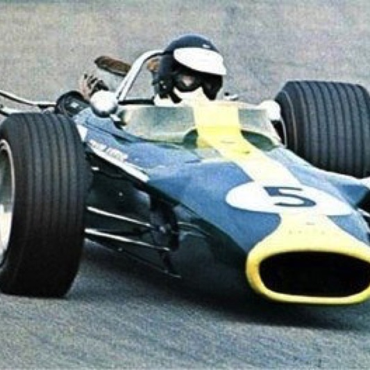 Jim et sa nouvelle arme : la Lotus 49 Jim et sa nouvelle arme : la Lotus 49
