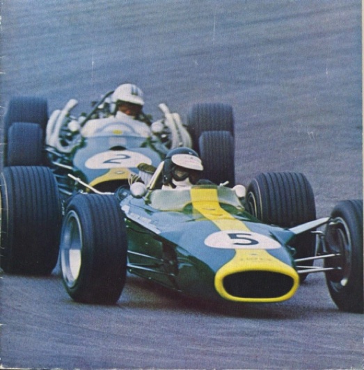 photo125.jpg1ère apparition de la révolutionnaire Lotus 49 et de son nouveau moteur V8 Cosworth photo125.jpg1ère apparition de la révolutionnaire Lotus 49 et de son nouveau moteur V8 Cosworth