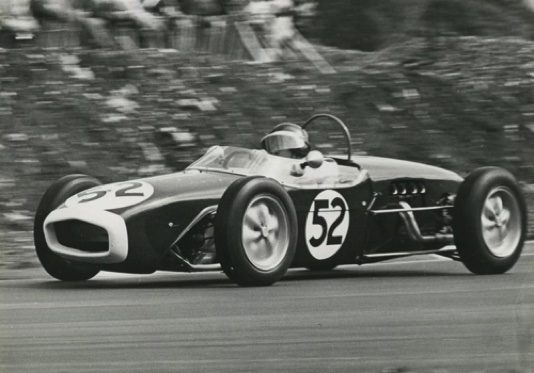Au volant de la Lotus 18 de Formule J
