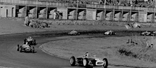 Boxing Day 1960 cette fois sur une Lotus 18 FJ