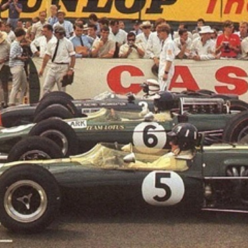 Départ entre les 2 BRM de Graham Hill et Jackie Stewart à Warwick Farm